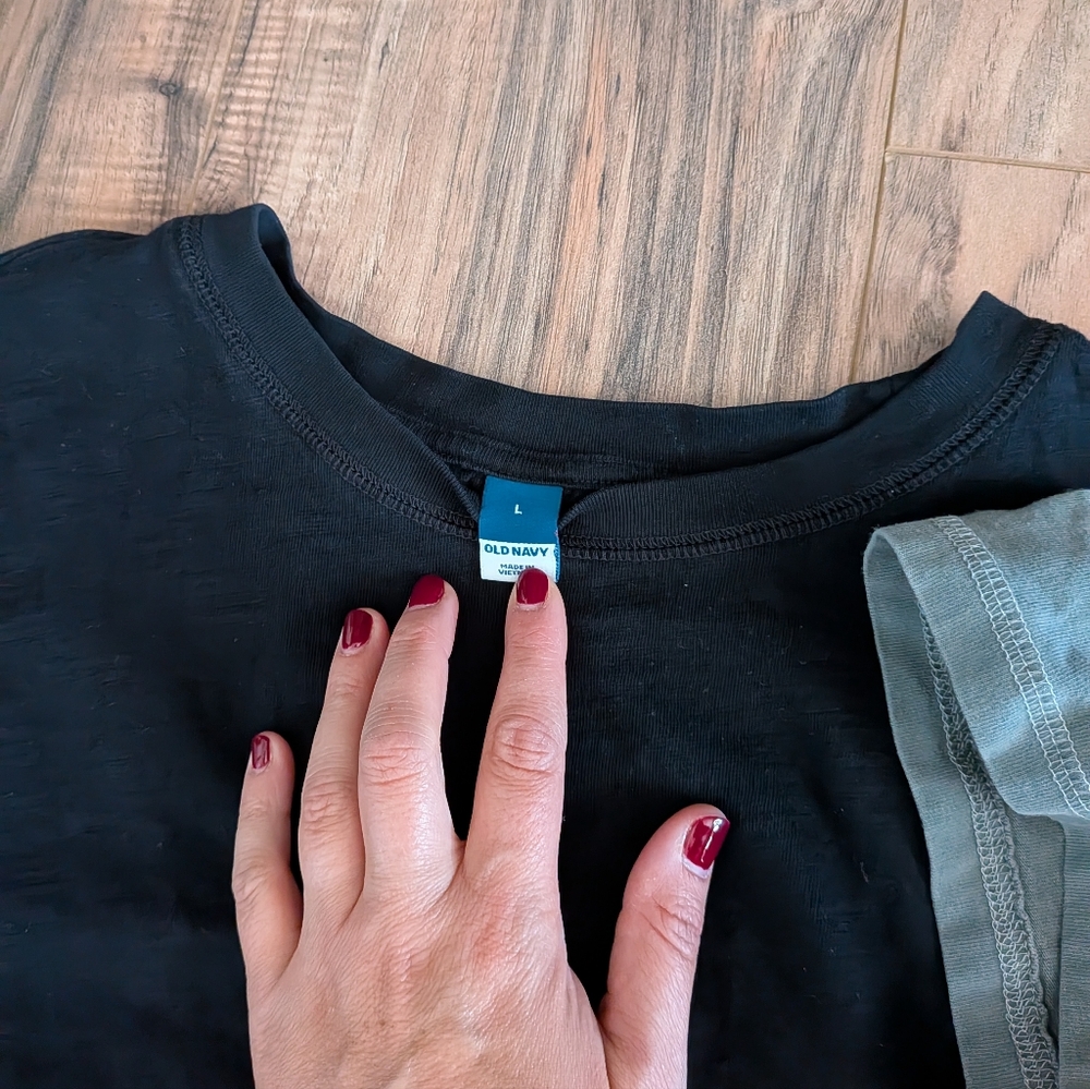 Old Navy Vintage Crew Neck Set - Picture 3 of 8